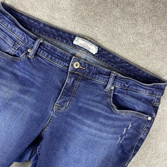 torrid Denim - Torrid Boyfriend Straight Premium Stretch Mid-Rise Jeans Women's 20S Distressed